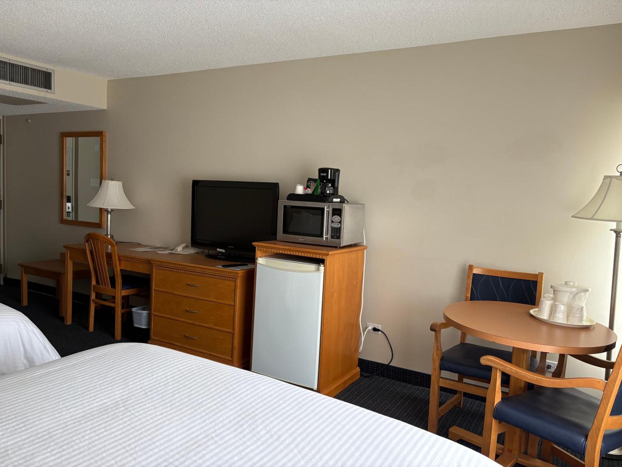 Westlock Inn & Conference Centre ภายนอก รูปภาพ